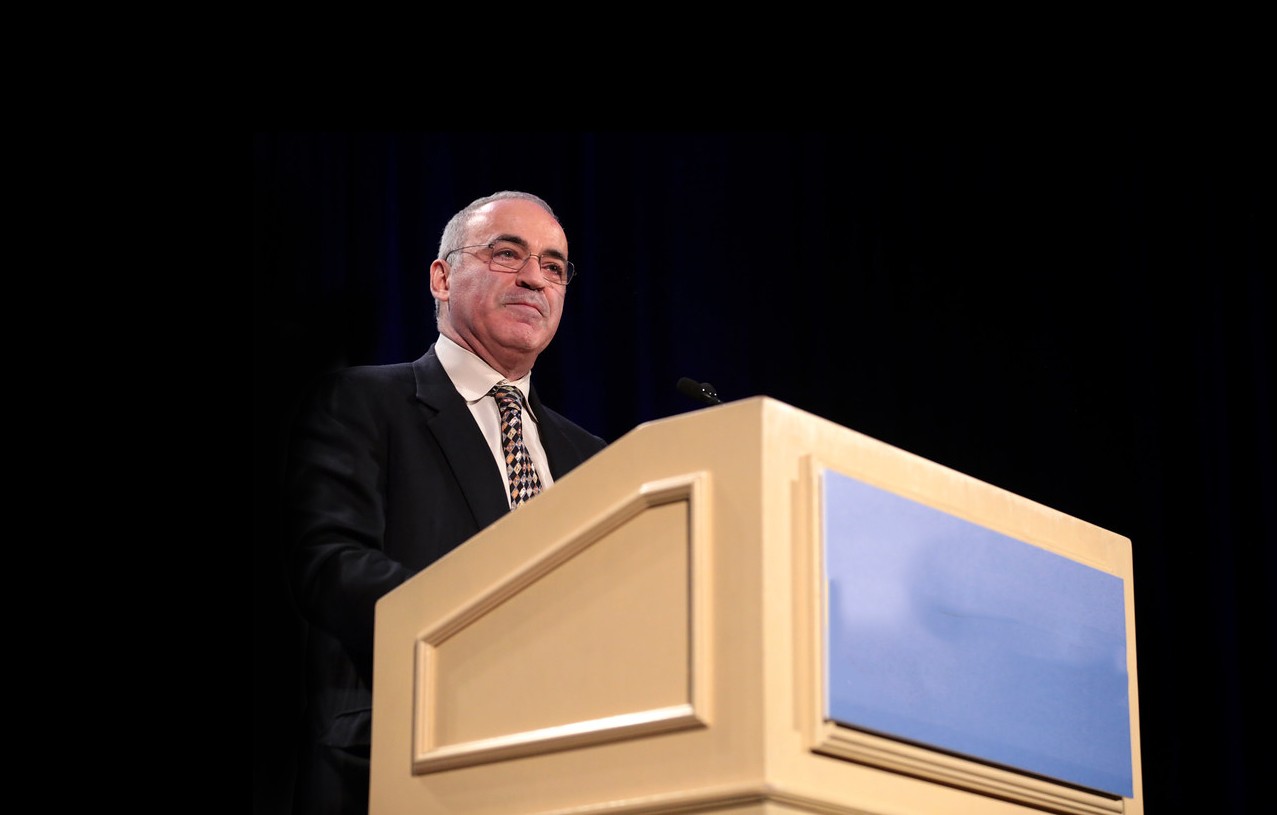 Garry Kasparov  HiCue Speakers